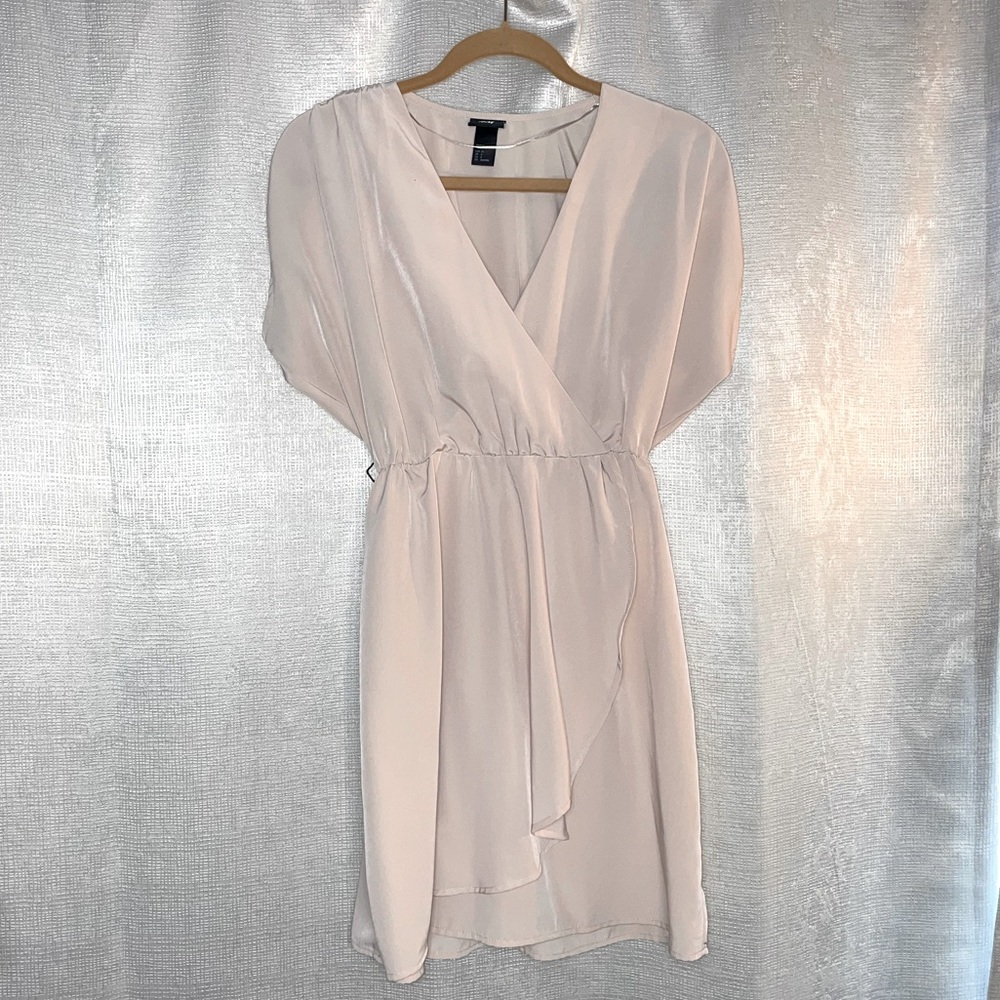 H&M Pale Pink Wrap dress- Size 4